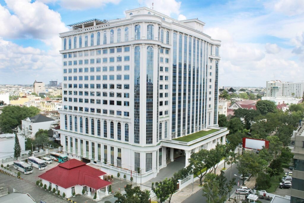Aluminium Extrusion For Adimulia Hotel Construction