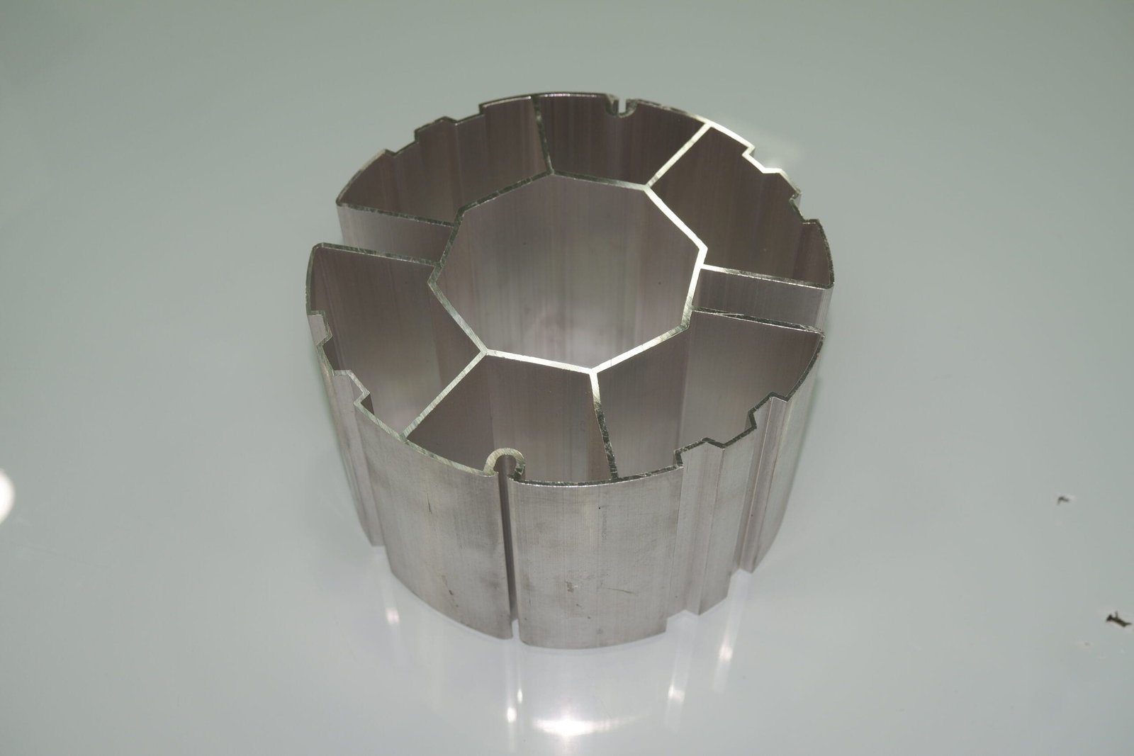 Aluminium Extrusion Profile 024